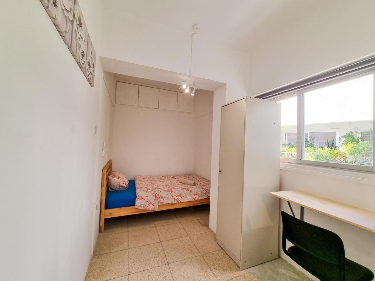 City View Rooms Larnaca Bagian luar foto